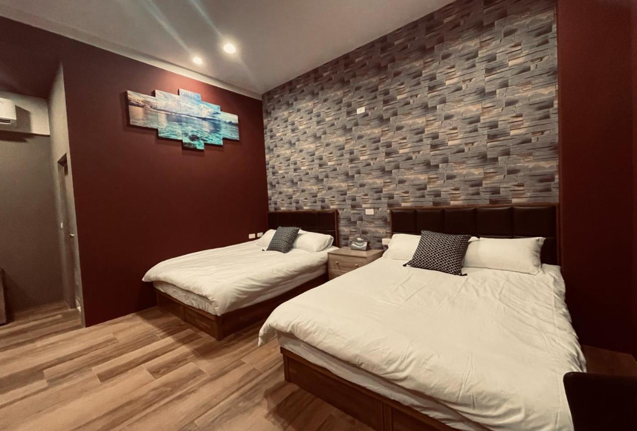 鄉間小路 Home 備有專屬停車場 จูซาน ภายนอก รูปภาพ