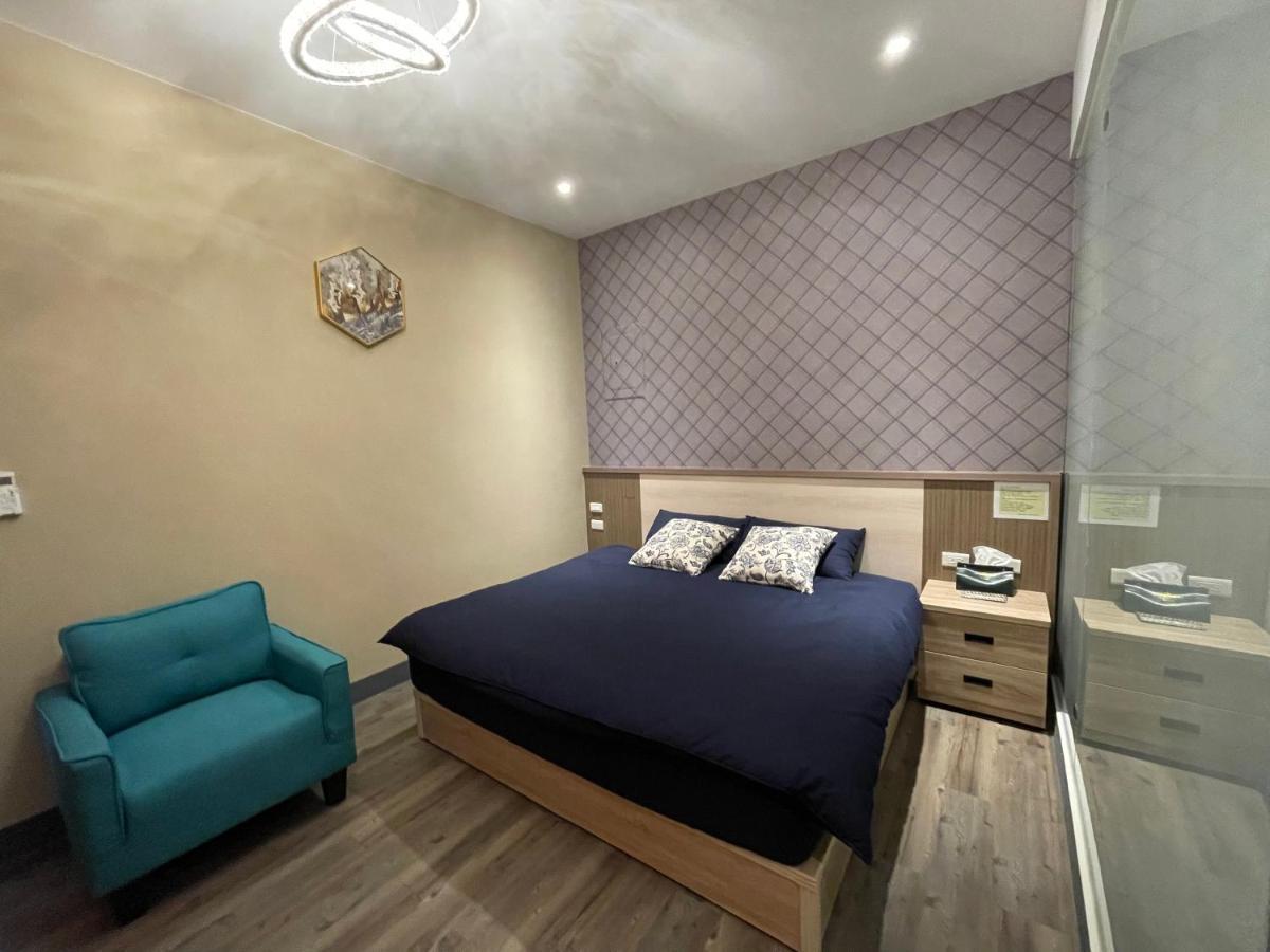 鄉間小路 Home 備有專屬停車場 จูซาน ภายนอก รูปภาพ